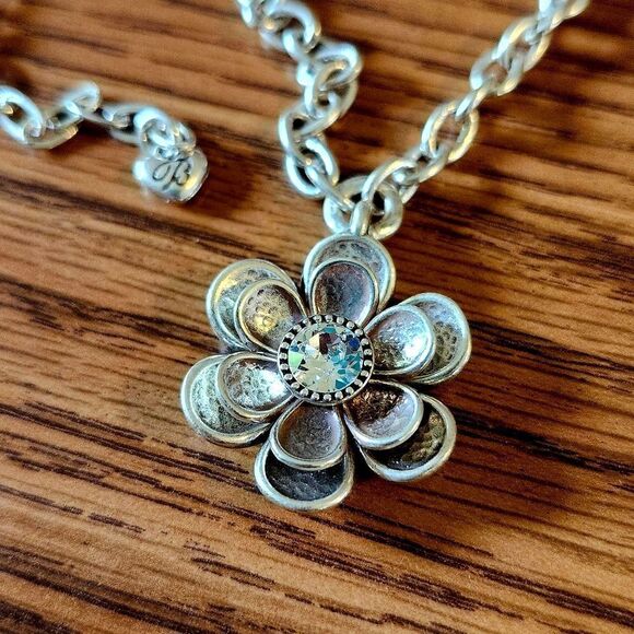 BRIGHTON "Metal Petal" Silver And Crystal Pendant Necklace - Picture 2 of 10